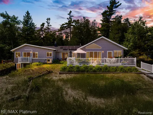 33090 East Side Drive, BeaverIsland, MI 49782