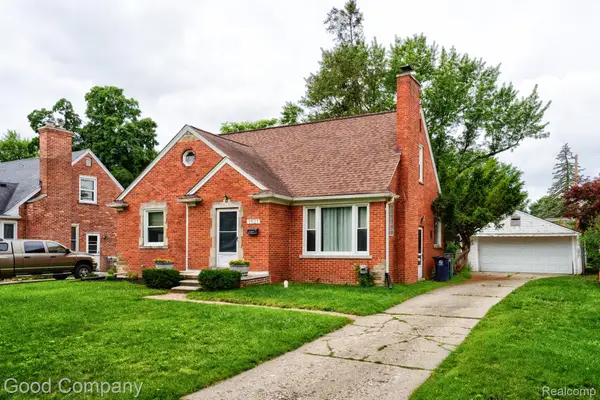 1921 Mcdonald Avenue, RoyalOak, MI 48073