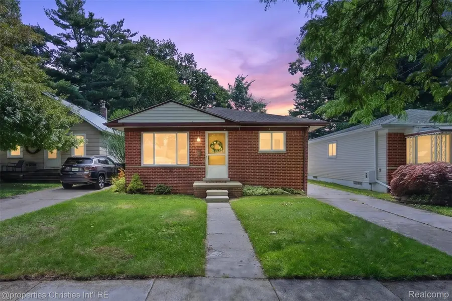 27856 Lenox Avenue, Madison Heights, MI 48071 - #2