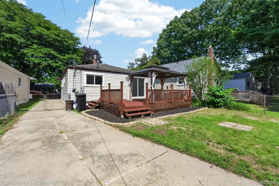 27856 Lenox Avenue, Madison Heights, MI 48071 - #3