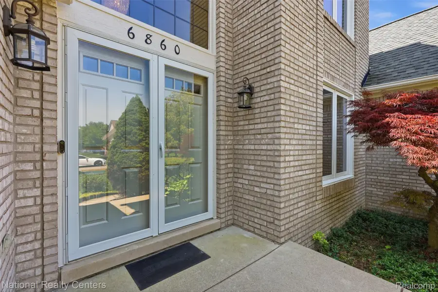 6860 Bridgemont Drive, Canton, MI 48187 - #3