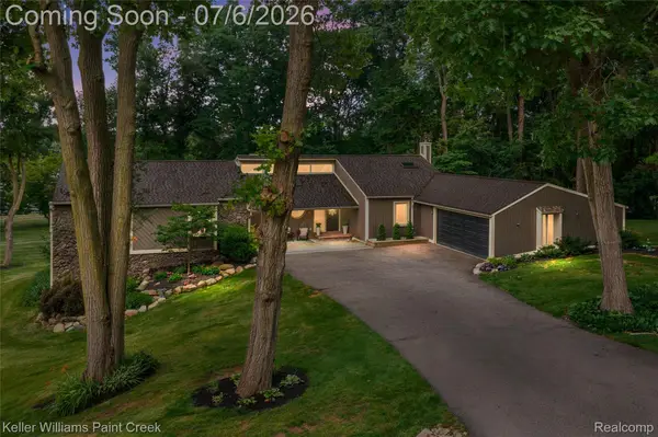 7148 Deerhill Drive, Clarkston, MI 48346