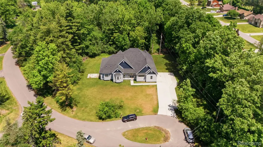 25212 Edgemont Drive, Southfield, MI 48033 - #3