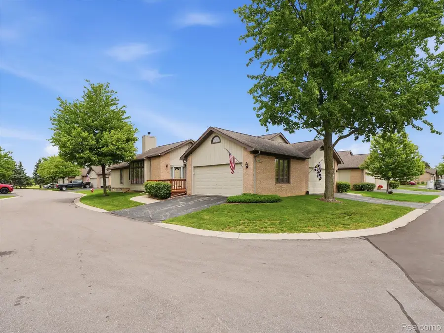 13331 Whittier, Sterling Heights, MI 48312 - #2