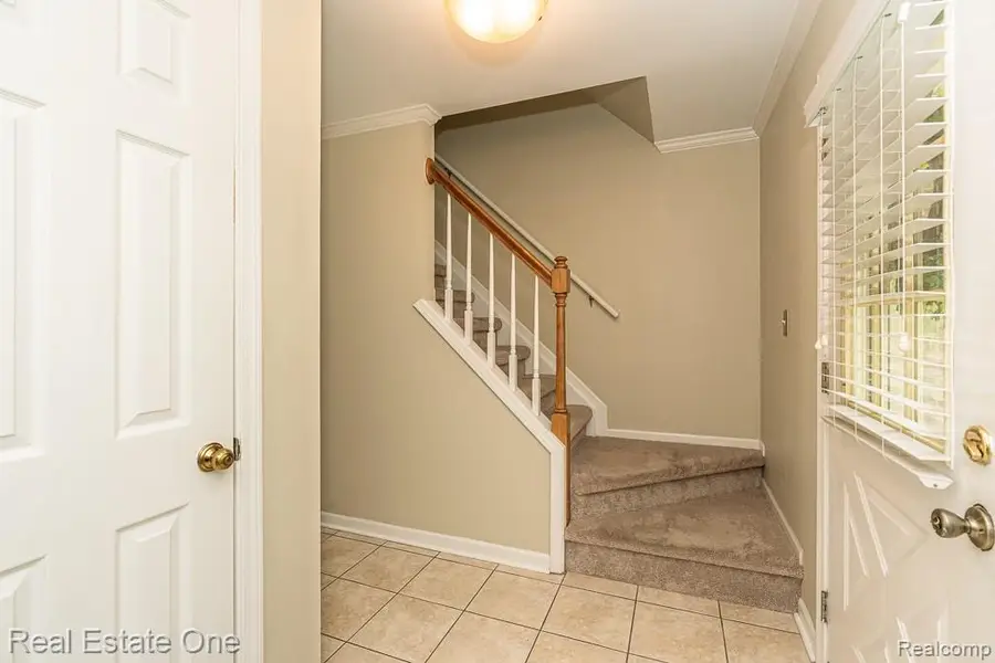 606 Whitney Drive, Rochester Hills, MI 48307 - #3