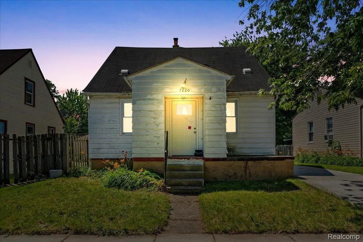 7220 Hupp Avenue, Warren, MI 48091 - #1
