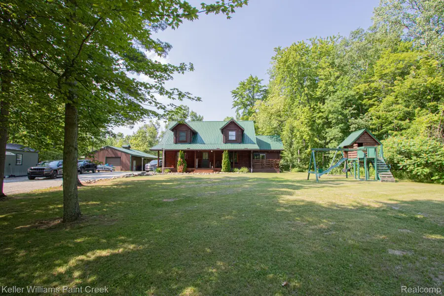 5104 Ravenswood Road, Kimball, MI 48074 - #2