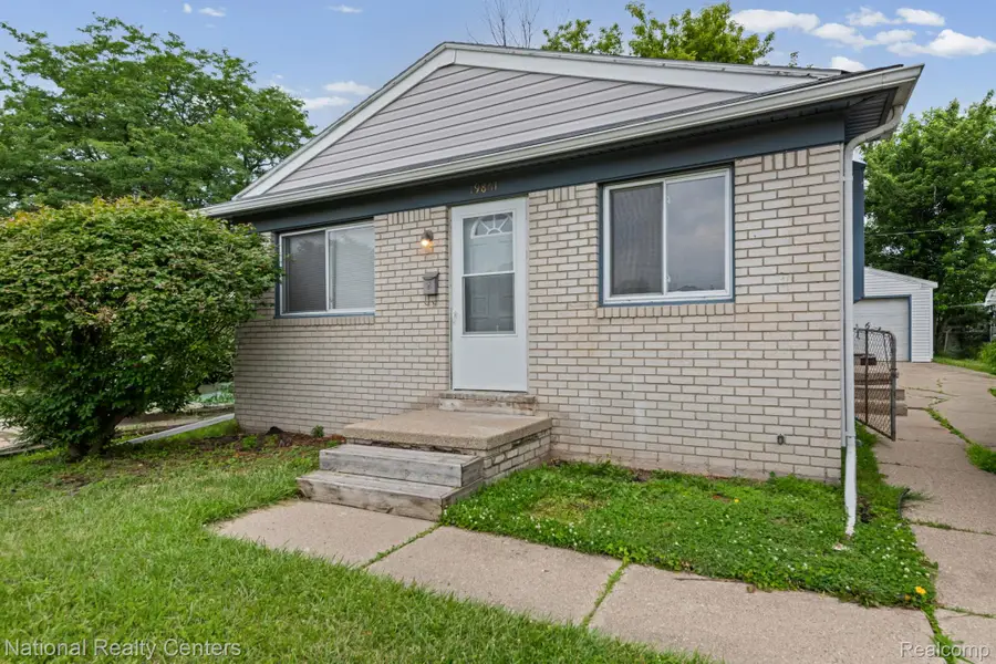 19861 Vermander Avenue, Clinton Township, MI 48035 - #3