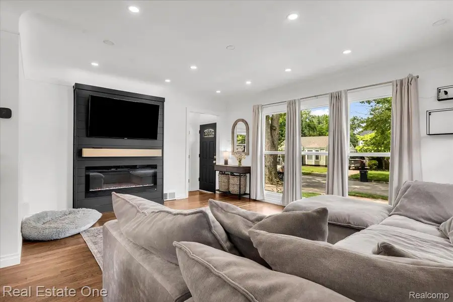 1511 S Wilson Avenue, Royal Oak, MI 48067 - #3