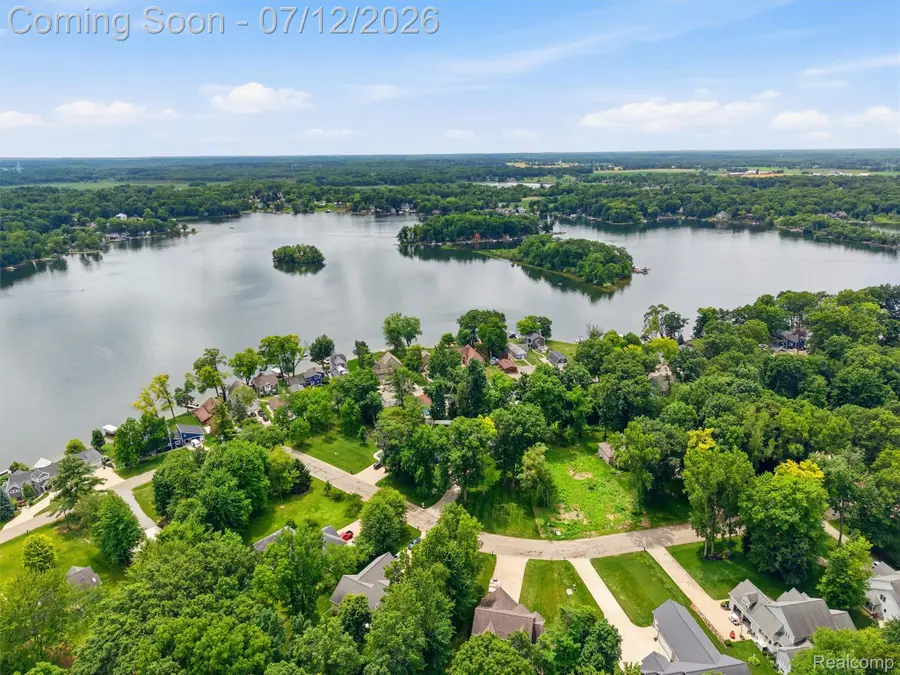 7495 Kovacs Drive, Linden, MI 48451 - #2