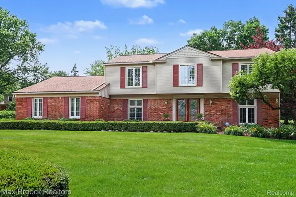 2020 Wickford Court, BloomfieldHills, MI 48304