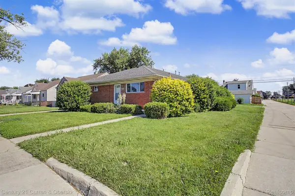 1504 Mclain Avenue, LincolnPark, MI 48146