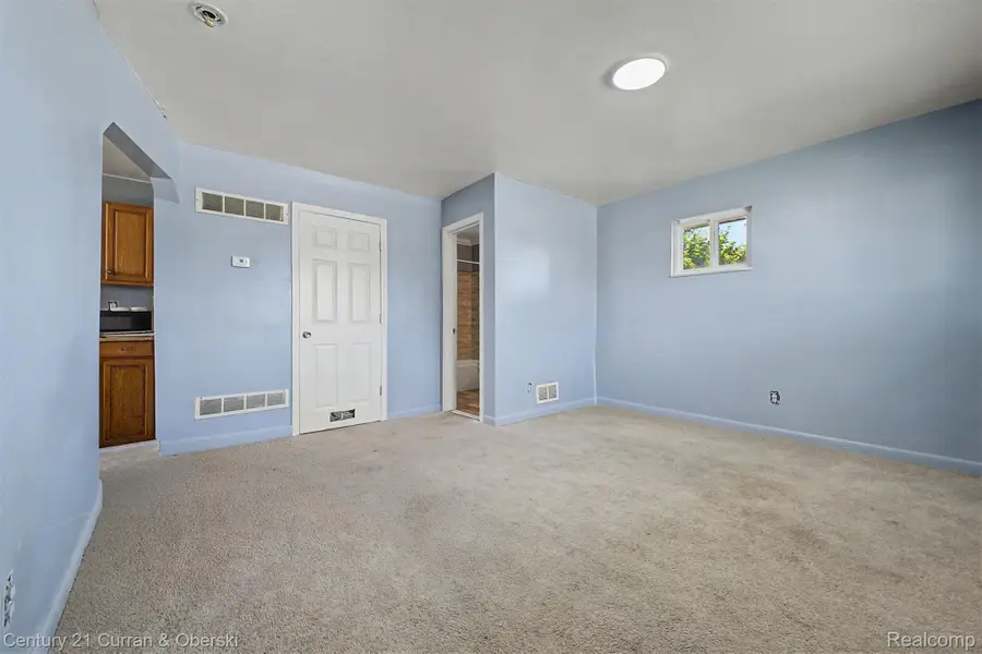 1504 Mclain Avenue, Lincoln Park, MI 48146 - #2