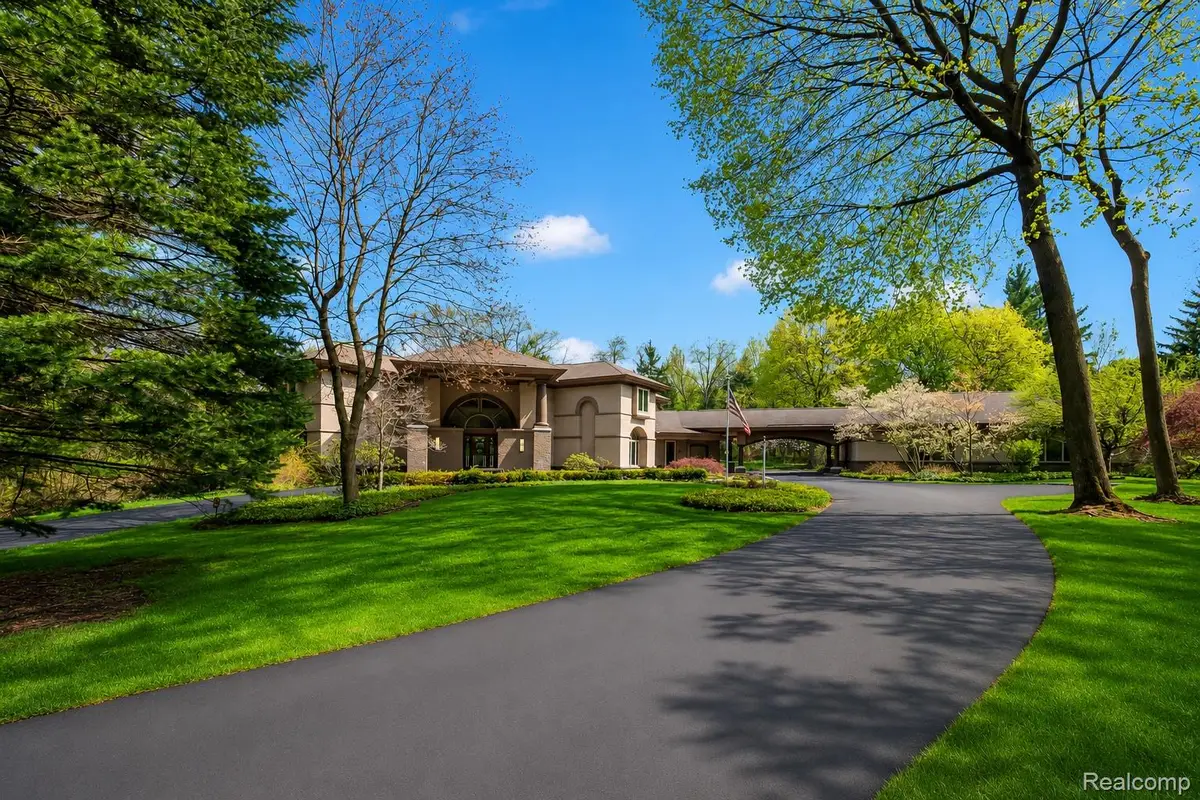 1800 Tiverton Road, Bloomfield Hills, MI 48304 - #1