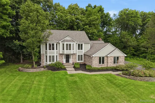 5336 Urbana Drive, Brighton, MI 48116