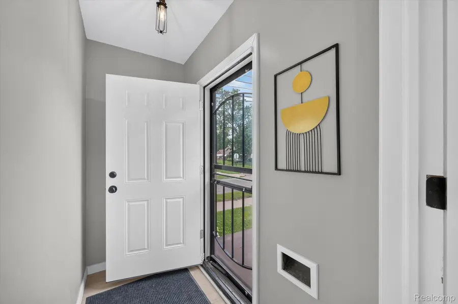 19391 Sussex Street, Detroit, MI 48235 - #2
