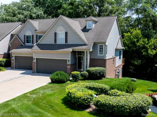 971 Sloane Court #4, WhiteLake, MI 48386