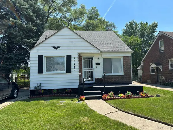 19780 Barlow Street, Detroit, MI 48205