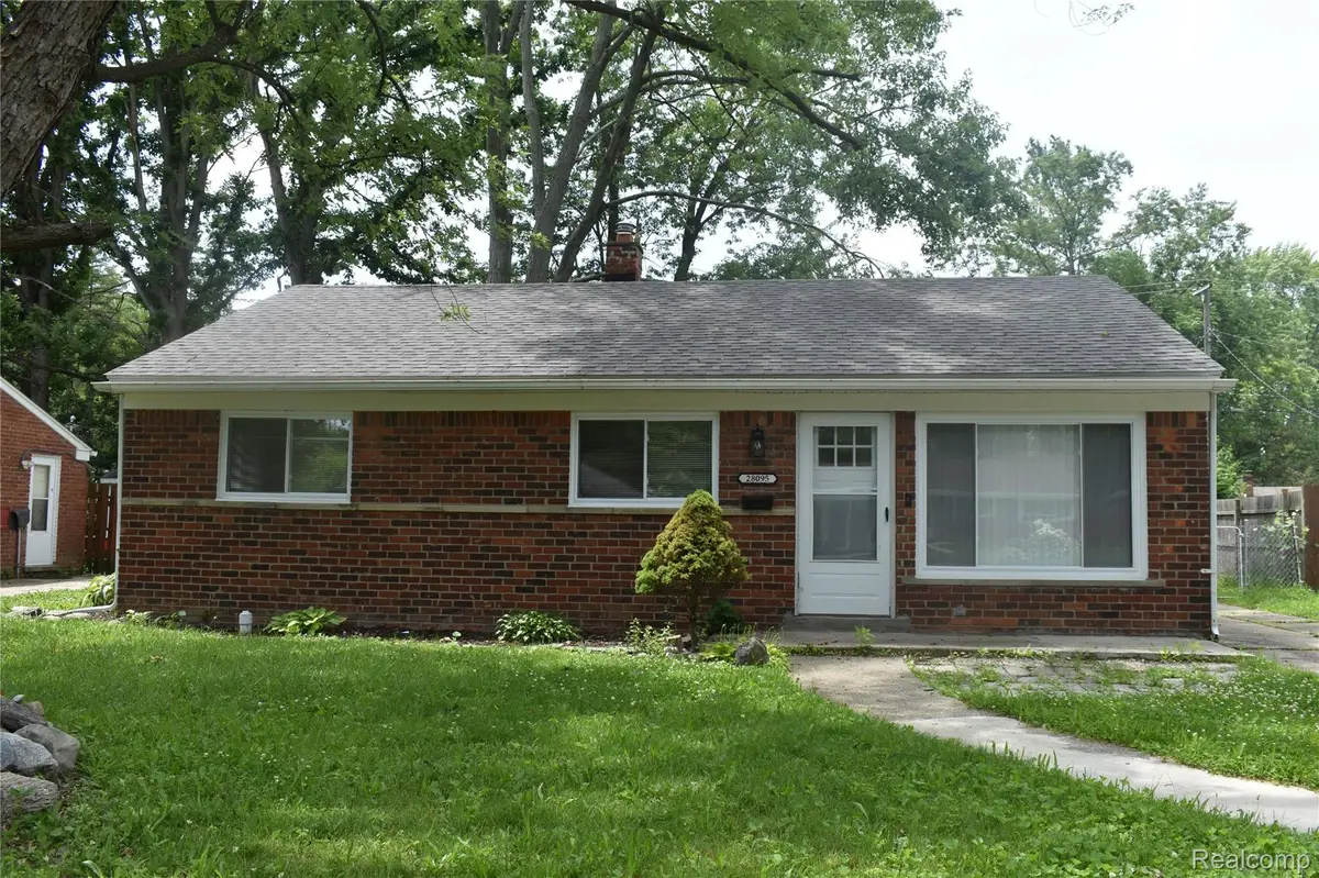 28095 Selkirk Street, Southfield, MI 48076 - #1