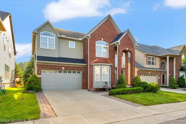 27023 Ladbroke Street, Novi, MI 48374