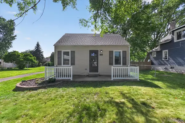 1446 Norris Street, Westland, MI 48186