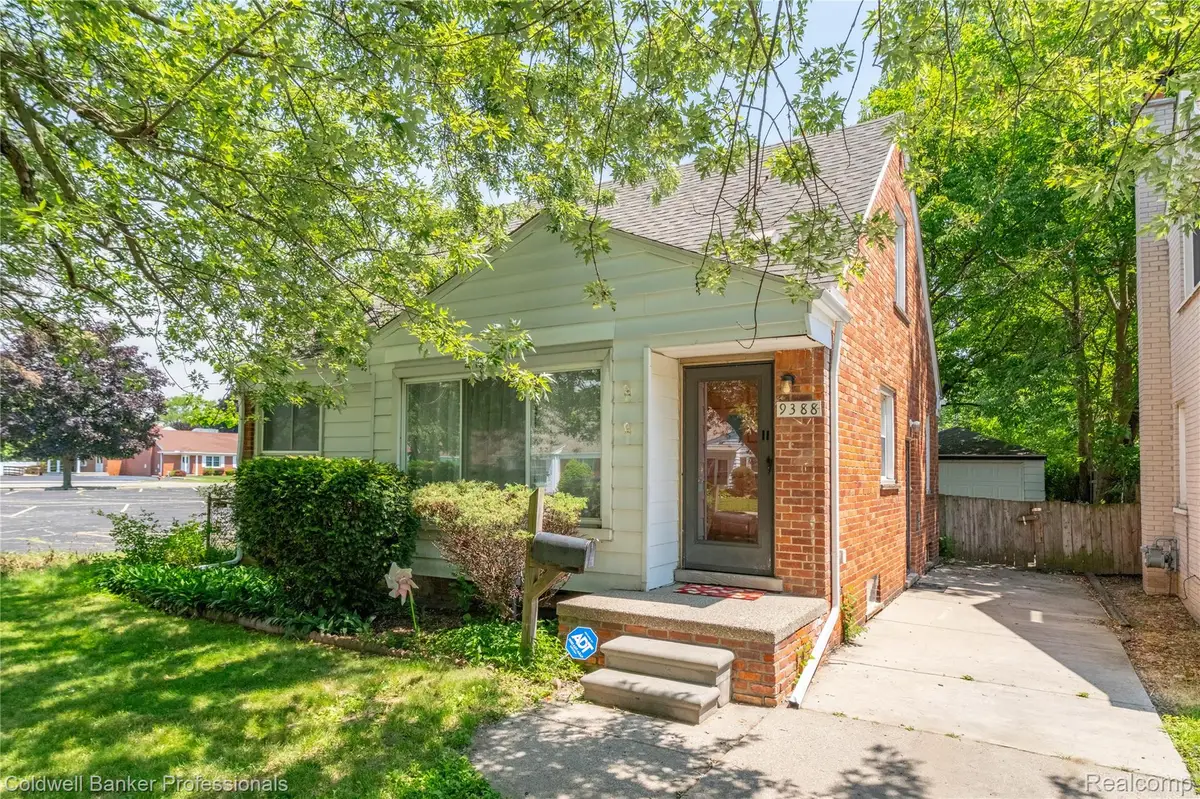 9388 Salem, Redford, MI 48239 - #1