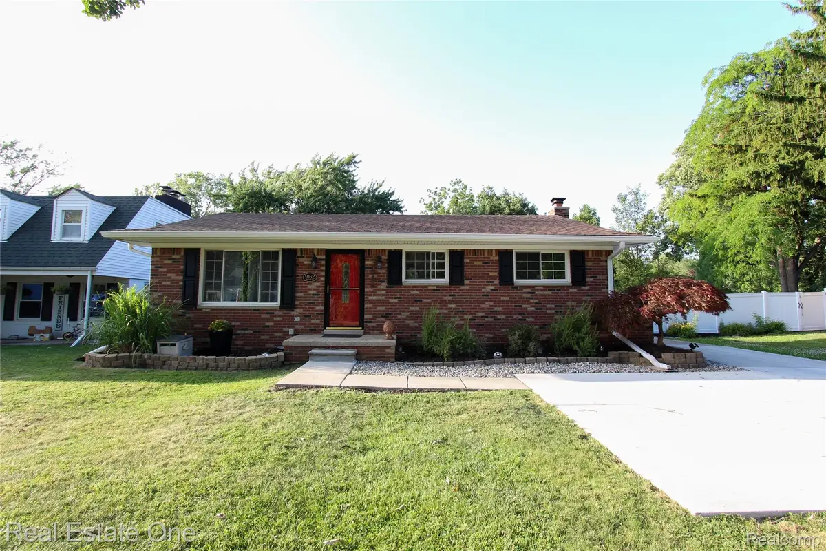 9162 Whitall Lane, Grosse Ile, MI 48138 - #1