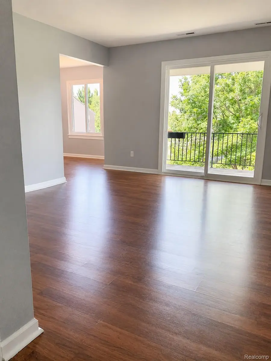 311 W Highland Road #T5, Howell, MI 48843 - #3