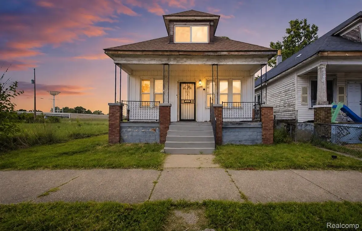 2003 Dearing Street, Hamtramck, MI 48212 - #1