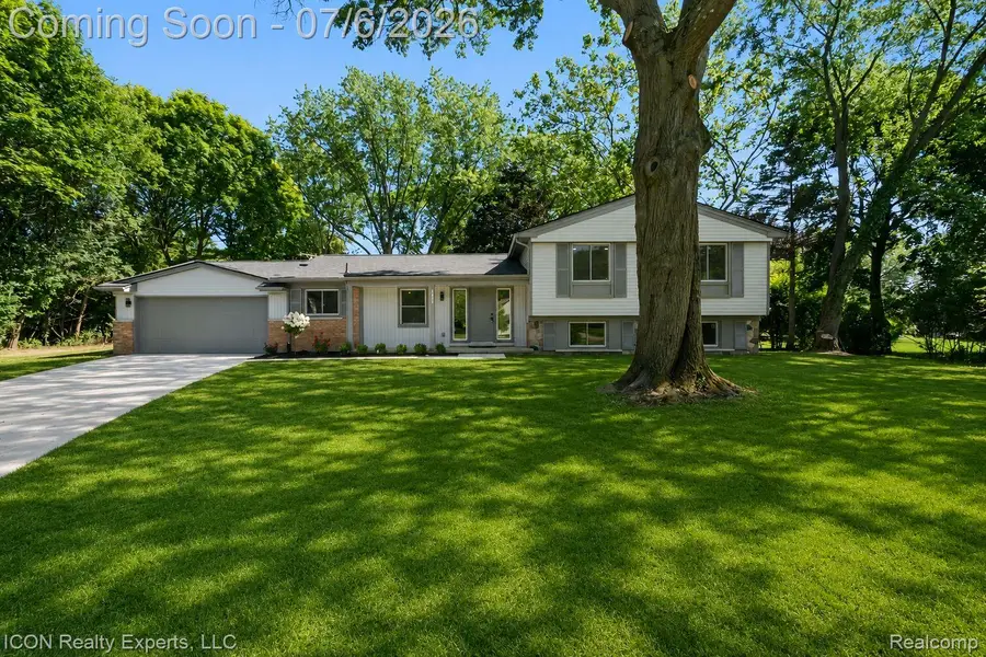 4089 Aberdeen Court, West Bloomfield, MI 48323 - #2