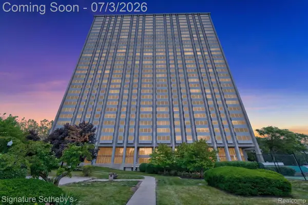 1300 E Lafayette Street #912, Detroit, MI 48207