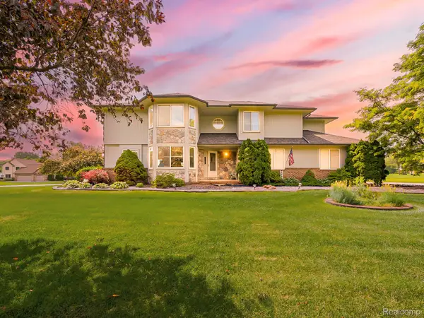6398 High Valley Drive, WhiteLake, MI 48383
