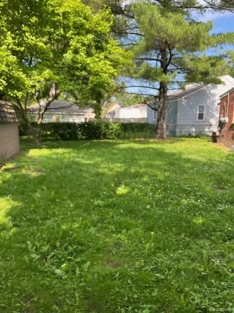 11310 Packard Avenue, Warren, MI 48089 - #3