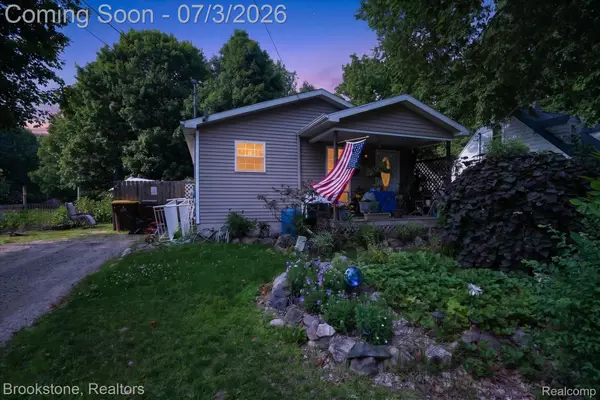 407 E Elizabeth Street, EatonRapids, MI 48827