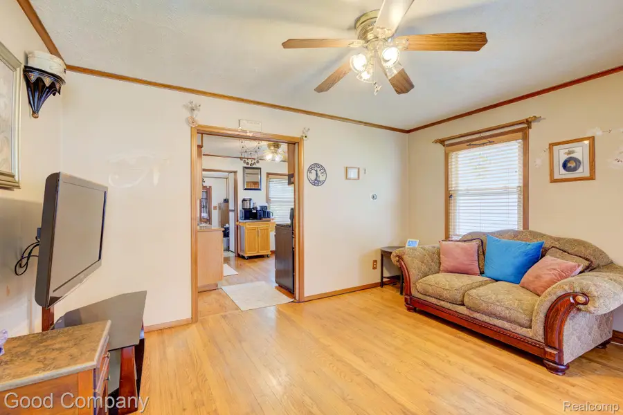 520 E Hudson Avenue, Madison Heights, MI 48071 - #2