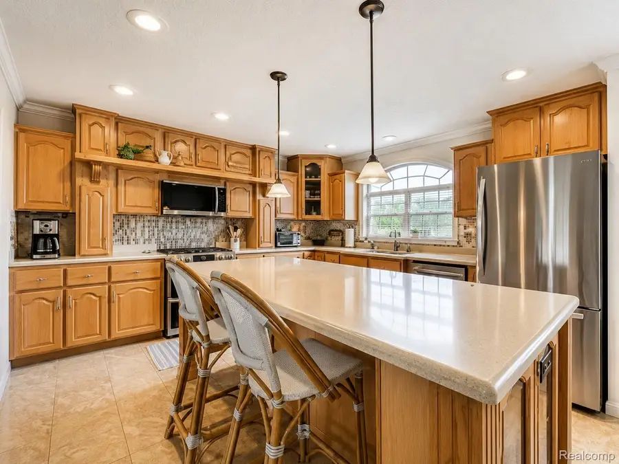 29703 Vinewood Lane, Gibraltar, MI 48173 - #3