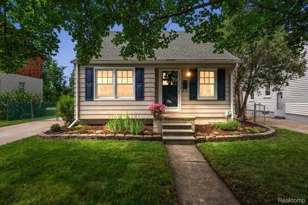 1706 Princeton Road, Berkley, MI 48072