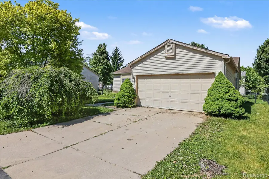 1754 Tulip Lane, Westland, MI 48186 - #3
