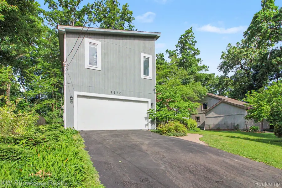 1670 Post Avenue, West Bloomfield, MI 48324 - #3