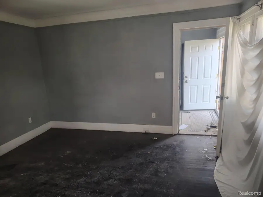 2517 Taylor Street, Detroit, MI 48206 - #3