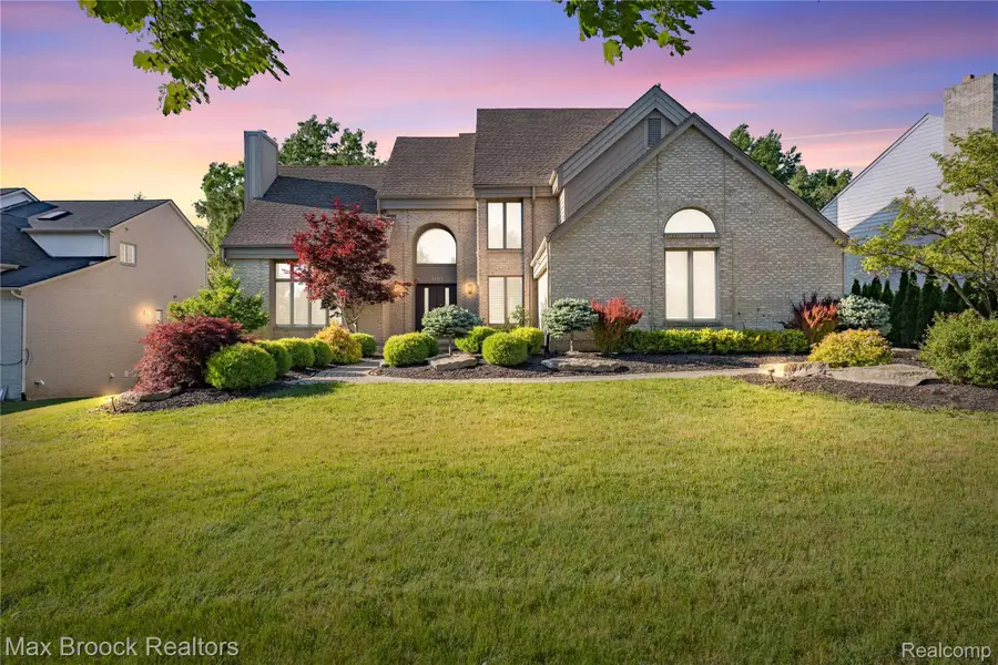 7102 Alta Vista Drive, West Bloomfield, MI 48322 - #2