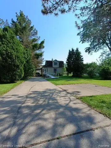 435 Riverbank Street, Wyandotte, MI 48192