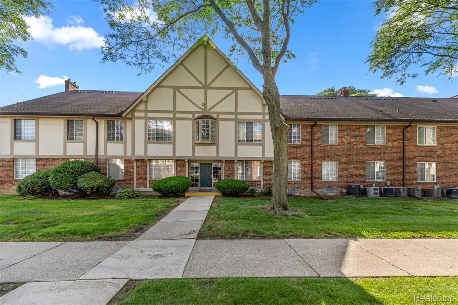 30220 Southfield Road, Southfield, MI 48076 - #2