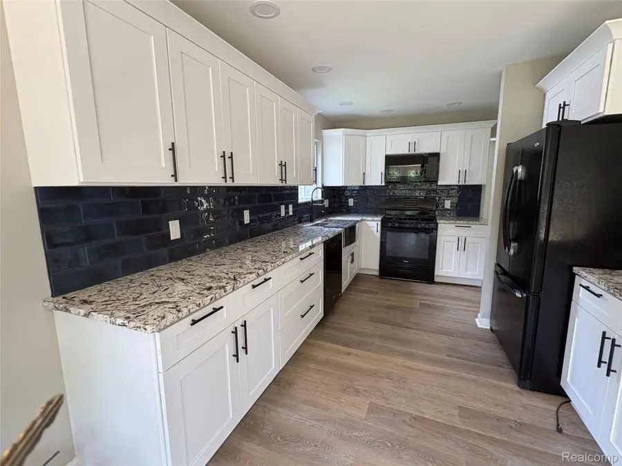 456 Morningside Drive, Waterford, MI 48327 - #3