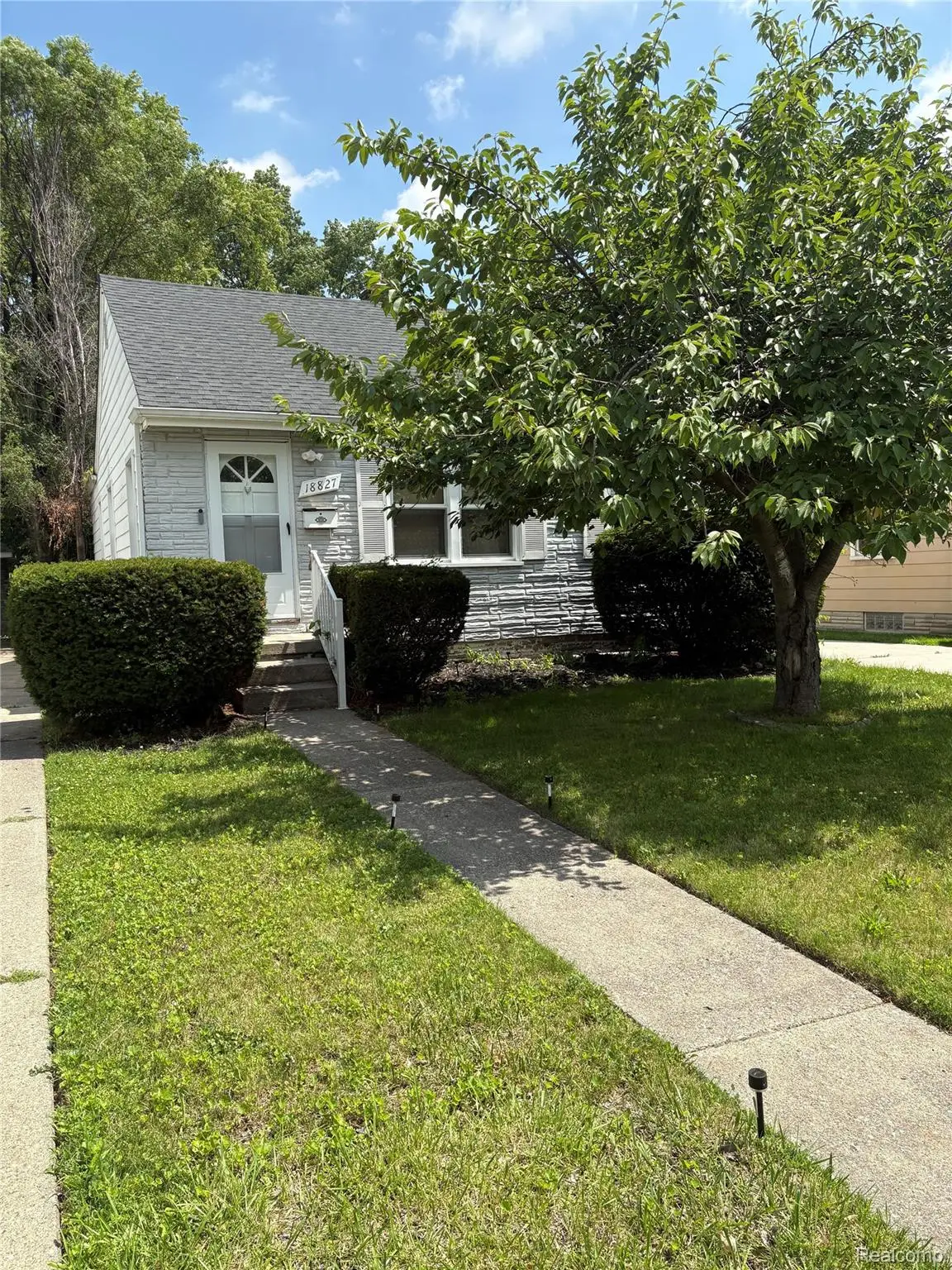 18827 Woodside Street, Harper Woods, MI 48225 - #1