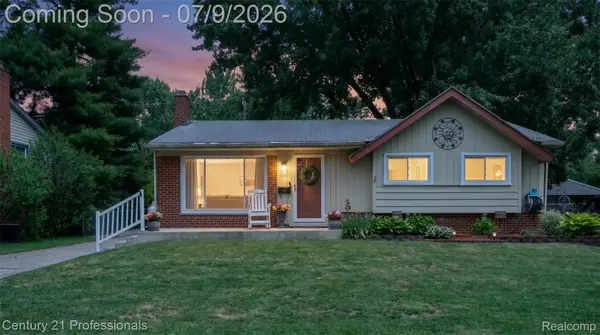 1153 Gault Drive N, Ypsilanti, MI 48198