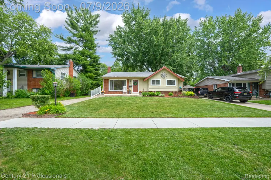 1153 Gault Drive N, Ypsilanti, MI 48198 - #2
