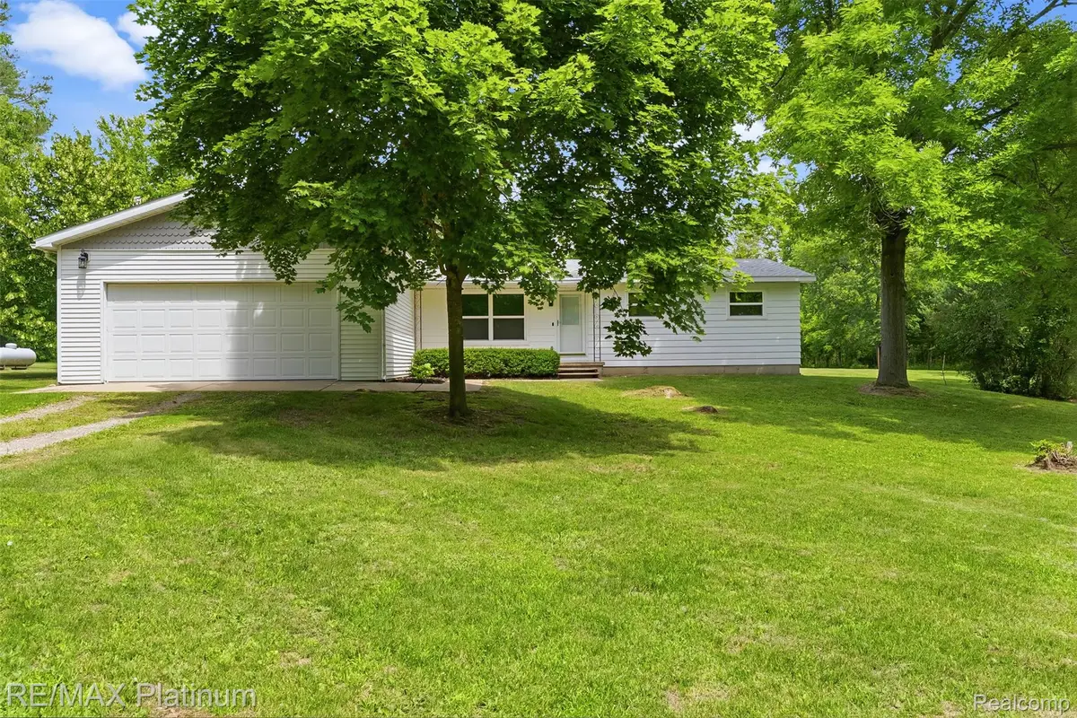 8370 W Rolston Road, Linden, MI 48451 - #1