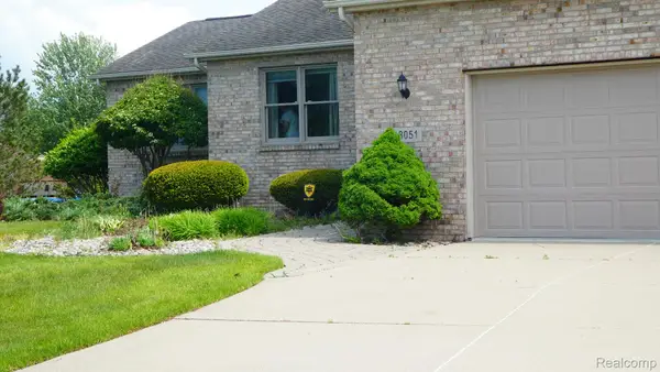 8051 Prestonwood Court, Flushing, MI 48433