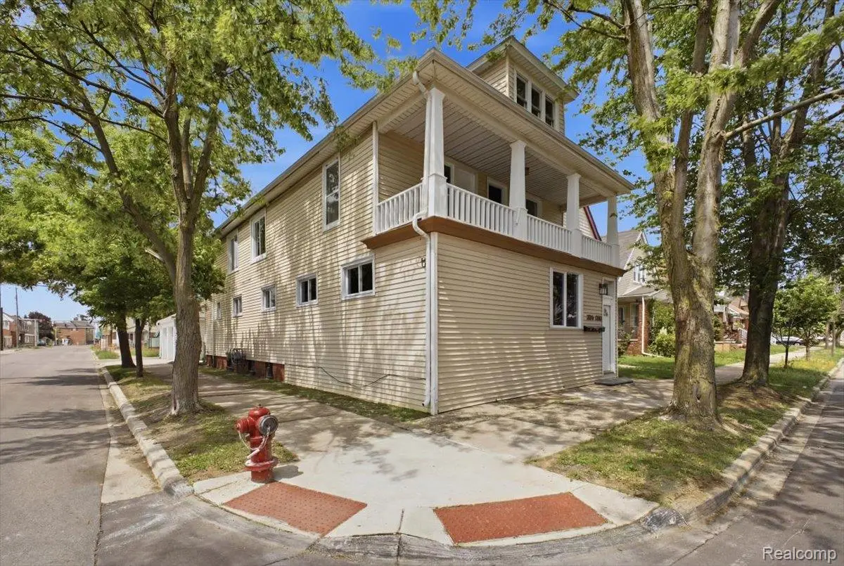2601 Belmont Street, Hamtramck, MI 48212 - #1